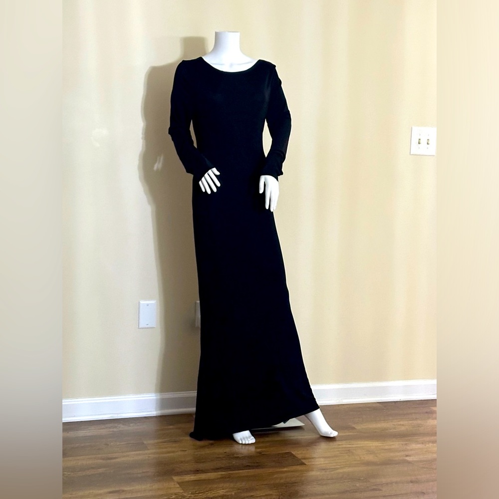 Size Large Black NWT ZAFUL is the brand